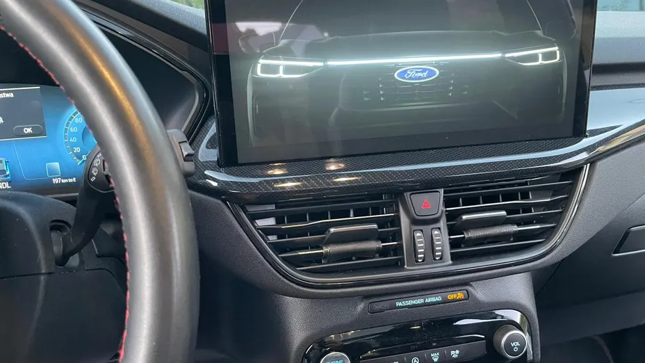 FORD Escape -