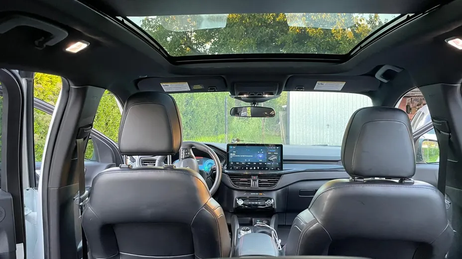 FORD Escape -