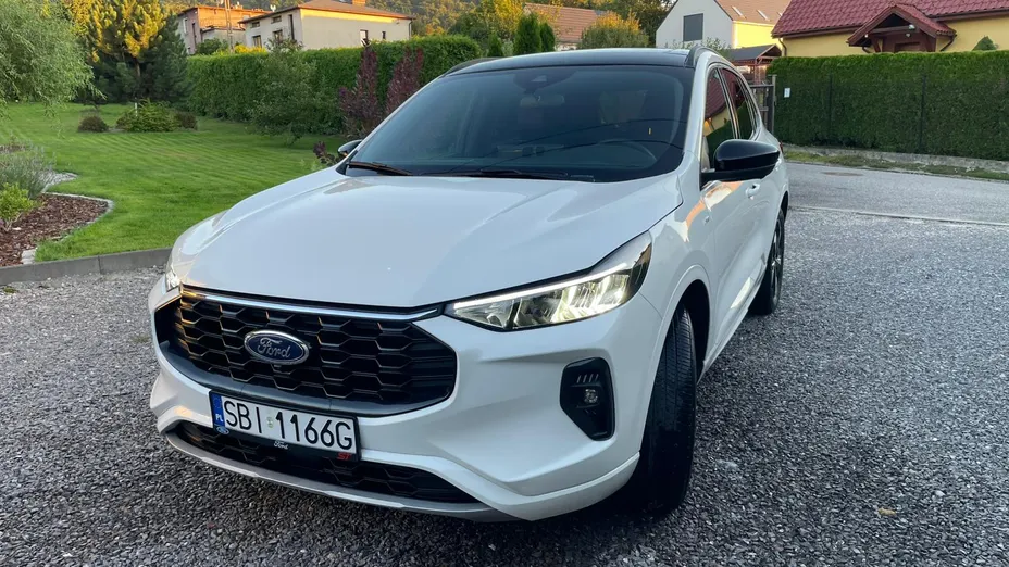 FORD Escape -