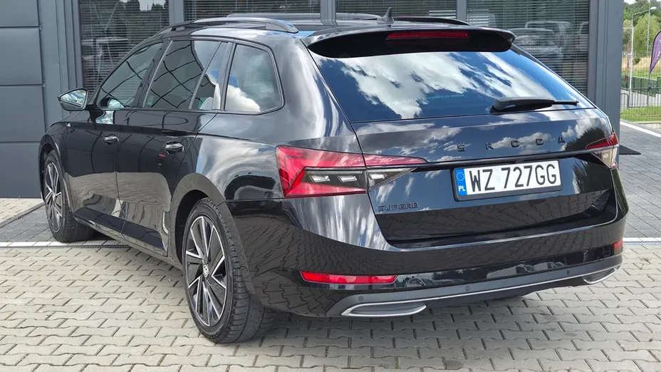 SKODA Superb Superb 2.0 TDI SCR Sportline DSG