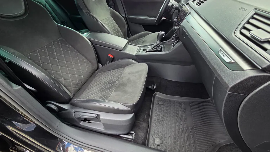 SKODA Superb Superb 2.0 TDI SCR Sportline DSG