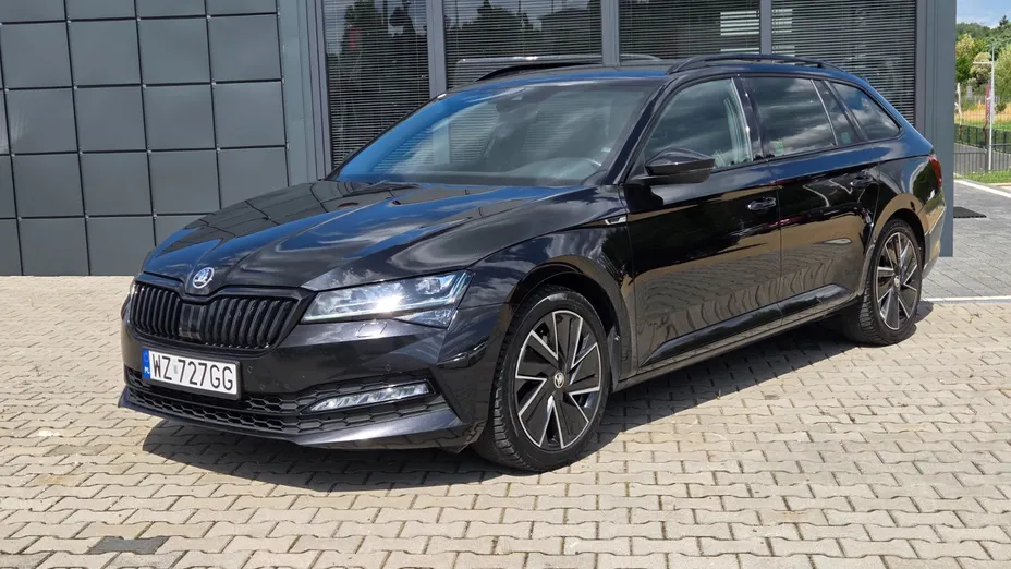 SKODA Superb Superb 2.0 TDI SCR Sportline DSG