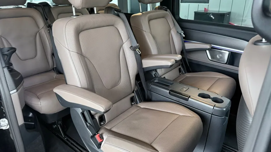 MERCEDES-BENZ V Klasa V 300 d 4-Matic 9G-Tronic Exclusive (długi)