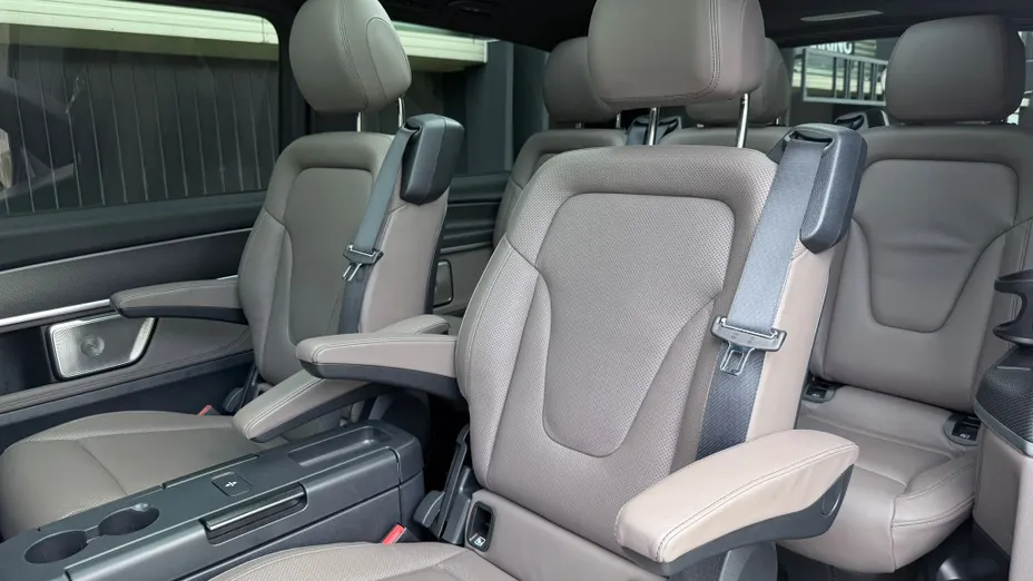 MERCEDES-BENZ V Klasa V 300 d 4-Matic 9G-Tronic Exclusive (długi)