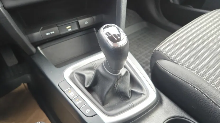 KIA Cee'd Ceed 1.5 T-GDI Business Line