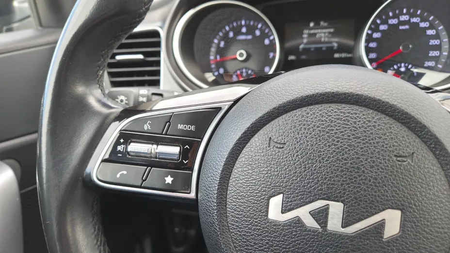 KIA Cee'd Ceed 1.5 T-GDI Business Line