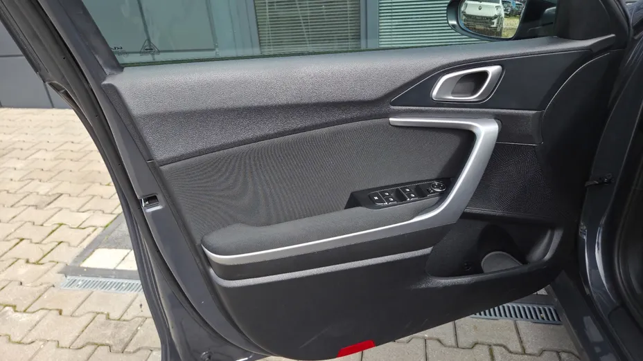KIA Cee'd Ceed 1.5 T-GDI Business Line