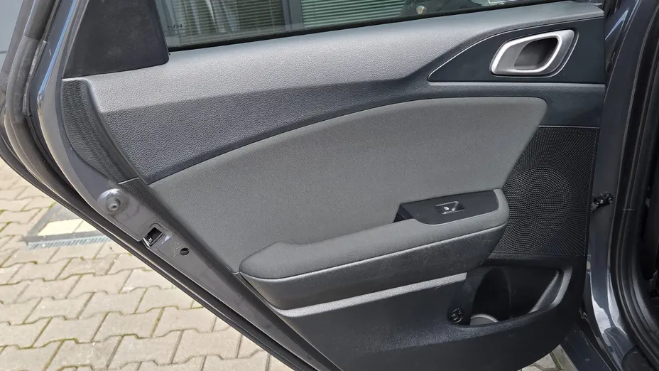 KIA Cee'd Ceed 1.5 T-GDI Business Line
