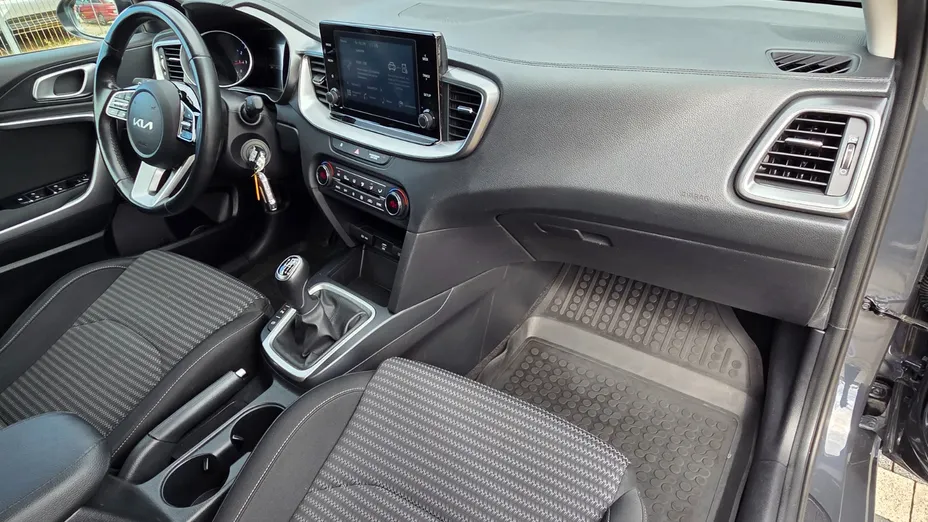 KIA Cee'd Ceed 1.5 T-GDI Business Line