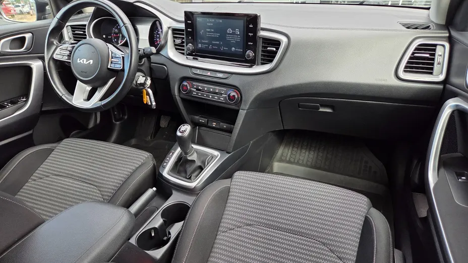KIA Cee'd Ceed 1.5 T-GDI Business Line