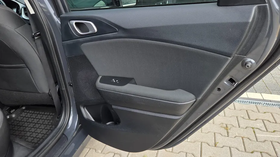 KIA Cee'd Ceed 1.5 T-GDI Business Line