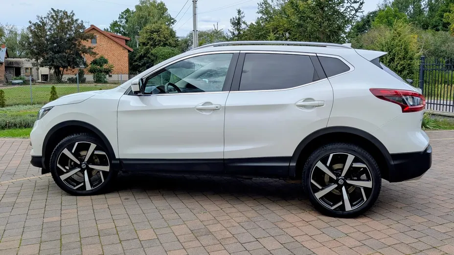 NISSAN Qashqai Qashqai 1.2 DIG-T Tekna EU6