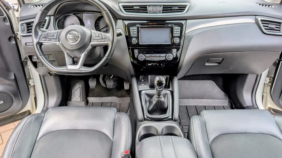 NISSAN Qashqai Qashqai 1.2 DIG-T Tekna EU6