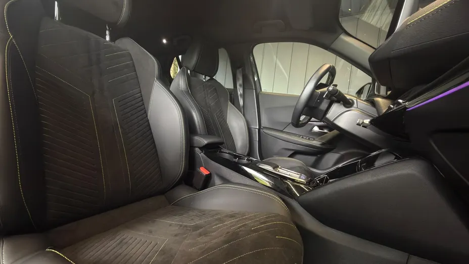 PEUGEOT 2008 2008 PureTech 130 GT S&S EAT8