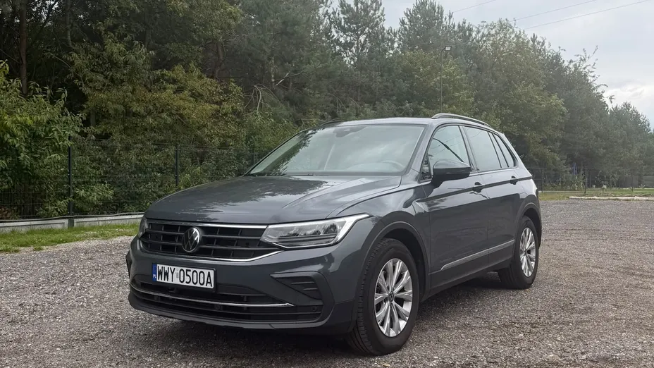 VOLKSWAGEN Tiguan -