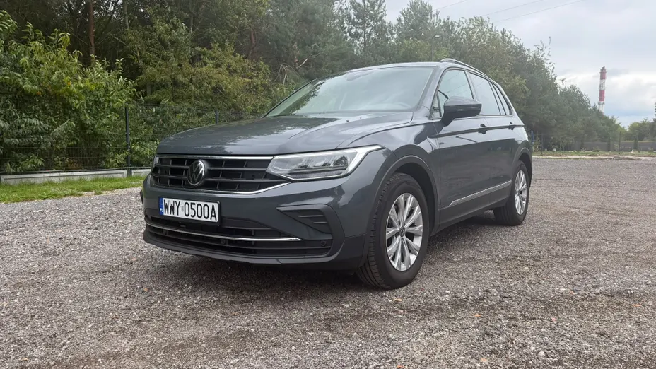 VOLKSWAGEN Tiguan -