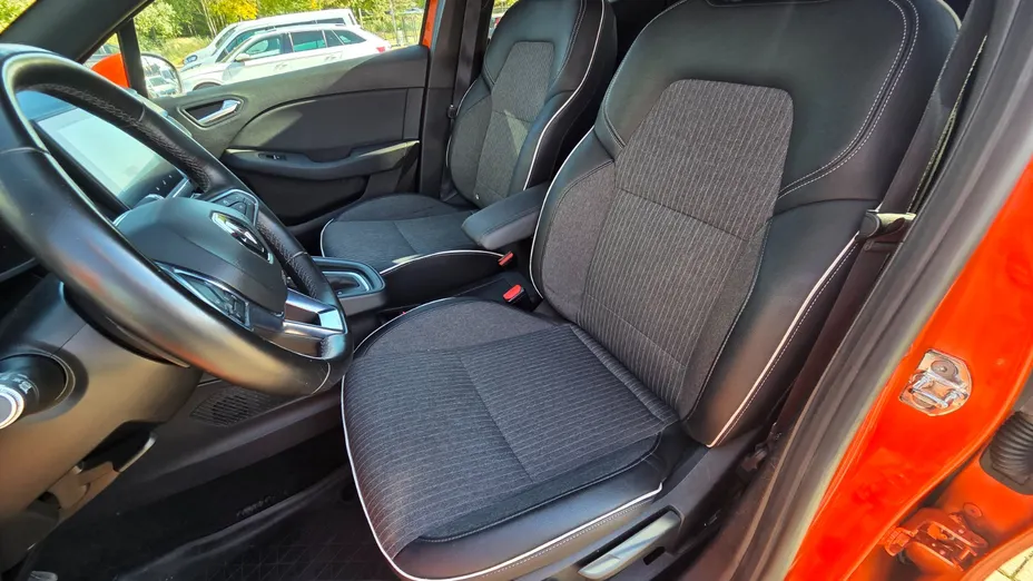 RENAULT Clio Clio 1.3 TCe Intens EDC