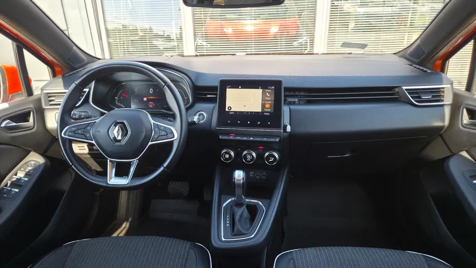 RENAULT Clio Clio 1.3 TCe Intens EDC