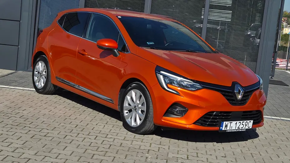 RENAULT Clio Clio 1.3 TCe Intens EDC