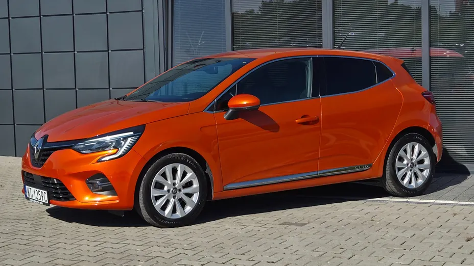 RENAULT Clio Clio 1.3 TCe Intens EDC