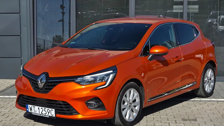 RENAULT Clio Clio 1.3 TCe Intens EDC