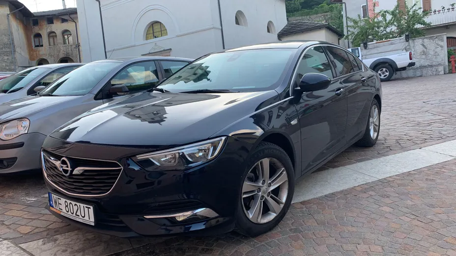 OPEL Insignia -