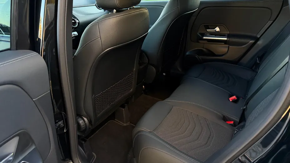 MERCEDES-BENZ GLA GLA 200 mHEV Progressive 7G-DCT