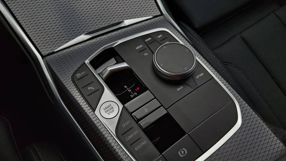 BMW Seria 3 320i M Sport sport-aut