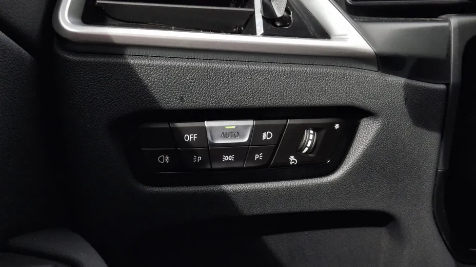BMW Seria 3 320i M Sport sport-aut