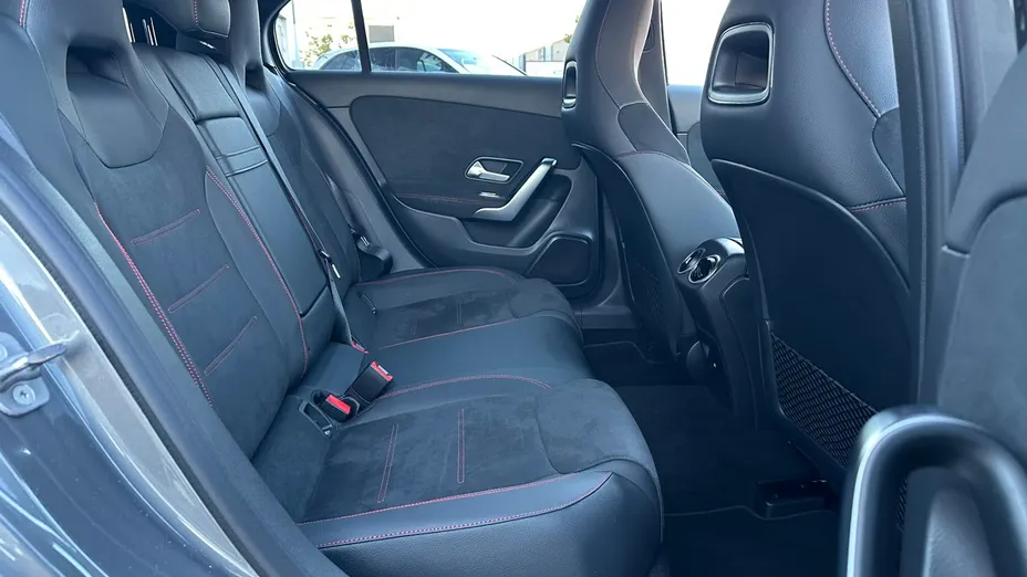MERCEDES-BENZ A Klasa A 250 e PHEV AMG Line 8G-DCT