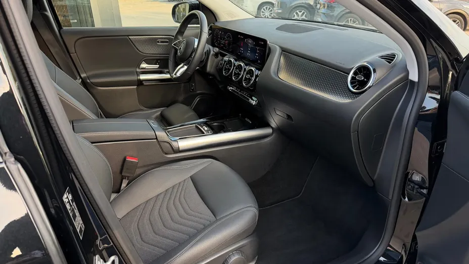 MERCEDES-BENZ GLA GLA 200 mHEV Progressive 7G-DCT