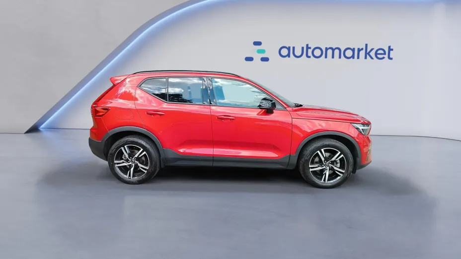 VOLVO XC40 XC40 B3 Plus Dark aut