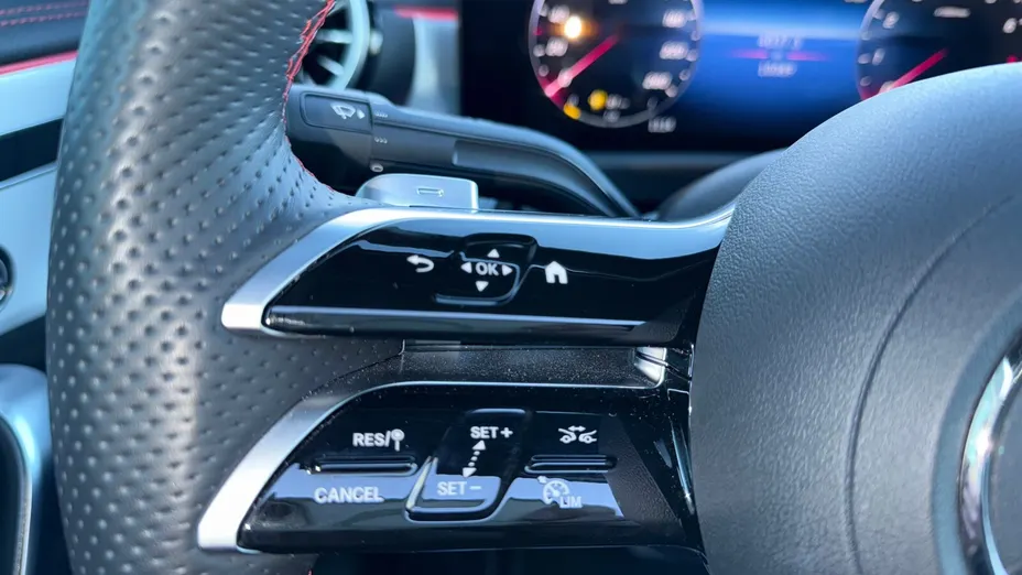 MERCEDES-BENZ CLA CLA 200 AMG Line 7G-DCT