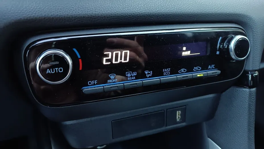 TOYOTA Yaris Yaris Hybrid 1.5 Comfort