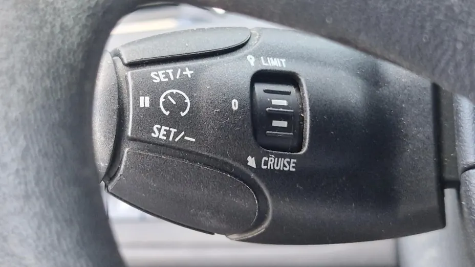 PEUGEOT 208 208 1.2 PureTech Active