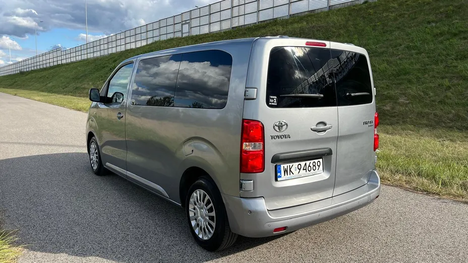 TOYOTA Proace Proace Kombi 1.5 D-4D Compact 2,6t