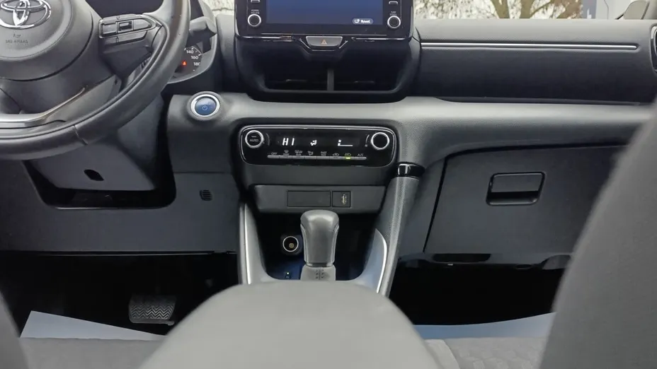 TOYOTA Yaris Yaris 1.5 Comfort
