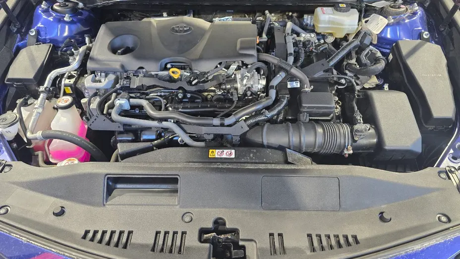 TOYOTA Camry -