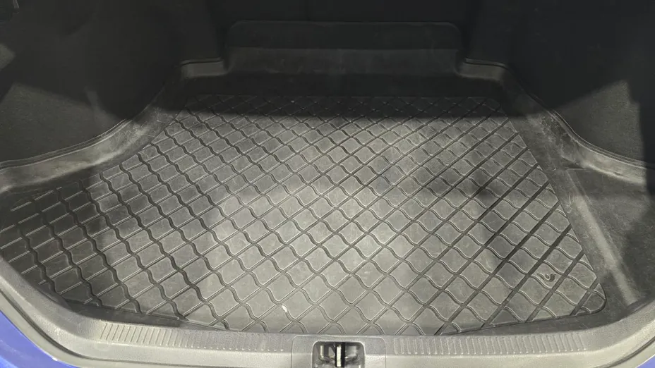 TOYOTA Camry -