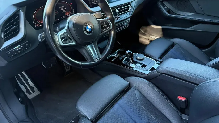 BMW Seria 2 216d M Sport aut