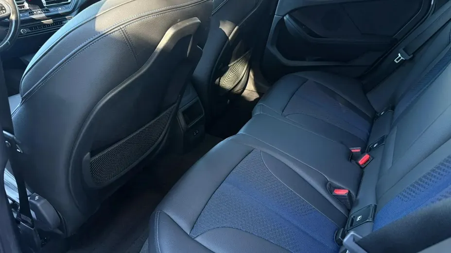 BMW Seria 2 216d M Sport aut