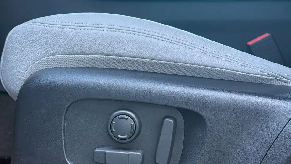 LAND ROVER Range Rover Velar Velar 2.0 D200 mHEV Dynamic SE