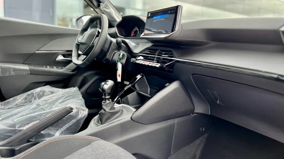 PEUGEOT 2008 2008 1.2T Edition S&S Nowy