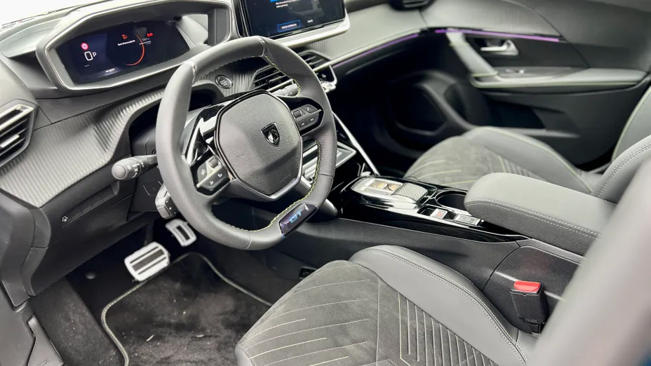 PEUGEOT 2008 2008 PureTech mHEV GT Exclusive e-DCS6