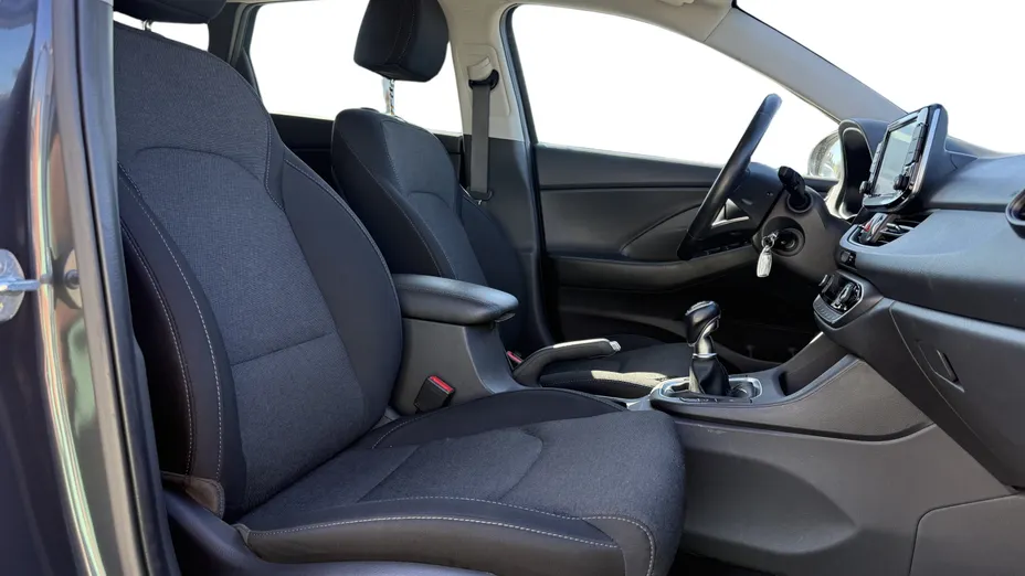 HYUNDAI i30 i30 1.0 T-GDI Smart