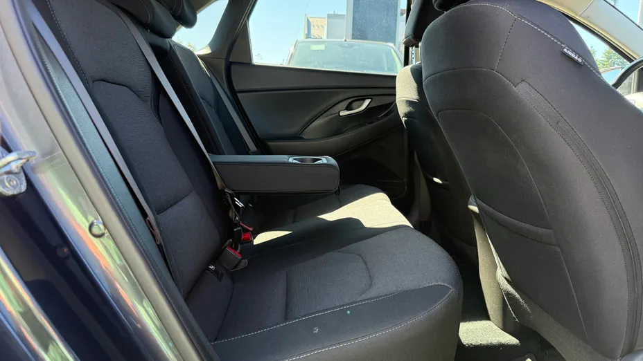 HYUNDAI i30 i30 1.5 DPI Modern