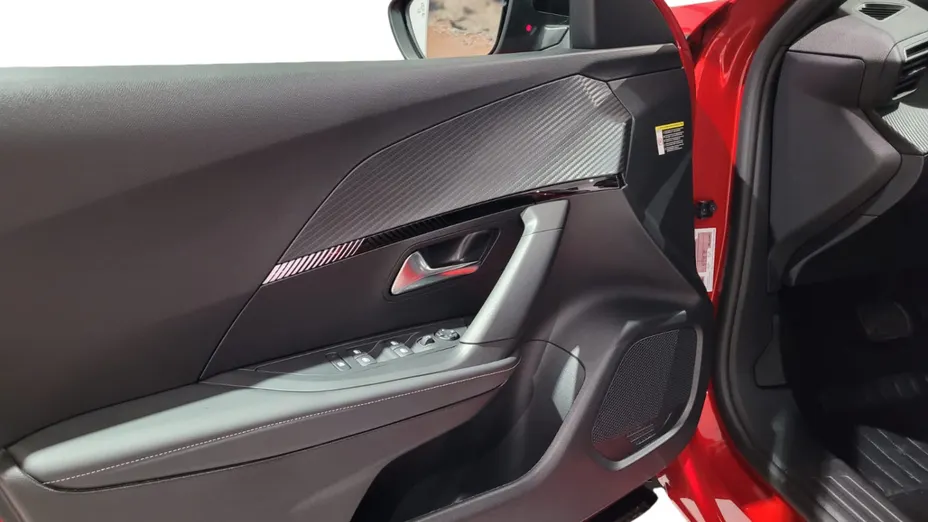 PEUGEOT 2008 2008 PureTech mHEV Allure e-DCS6 Nowy