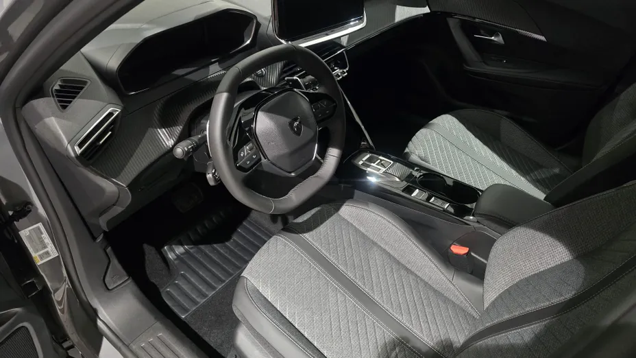 PEUGEOT 2008 2008 PureTech mHEV Allure e-DCS6 Nowy