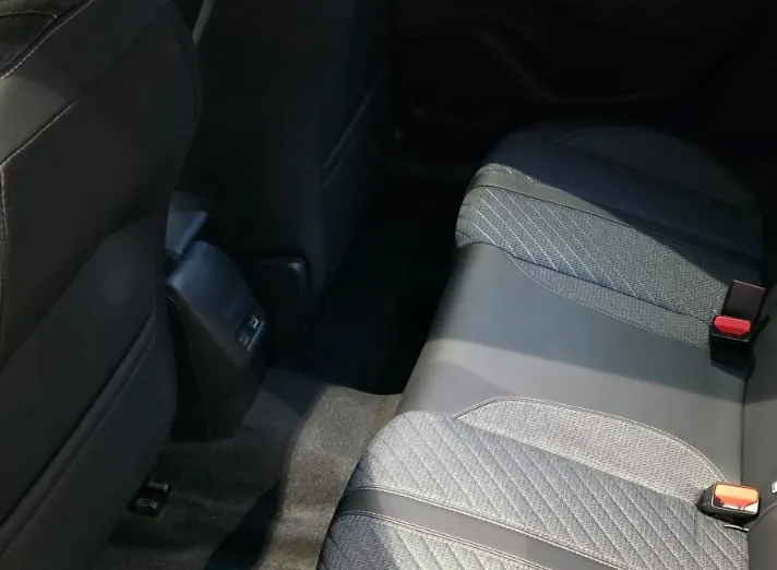 PEUGEOT 2008 2008 PureTech mHEV Allure e-DCS6 Nowy