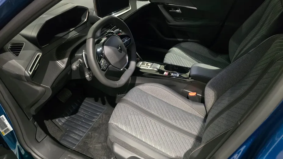 PEUGEOT 2008 2008 PureTech mHEV Allure e-DCS6 Nowy